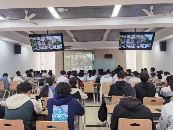 9fb7d028588f48b9808a701b0ecfbb62.jpg 活动现场.jpg